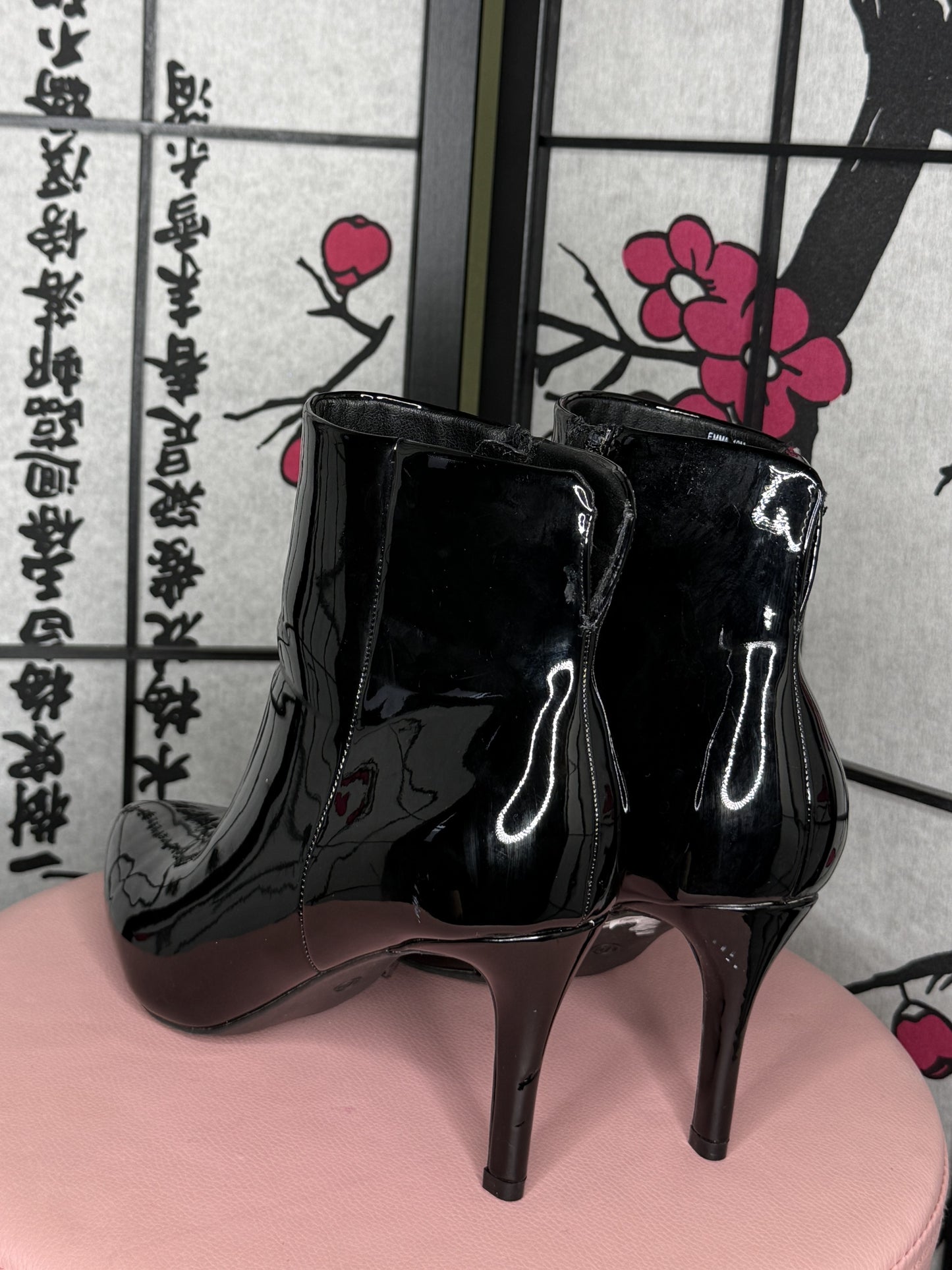 Pointy Toe Mid Heel Booties - black patent